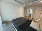 Girne merkezde lüks sitede kiralık geniş daire