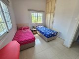 Girne Lapta Anayol Üzeri Ticari İzinli Satılık 4+1 Villa