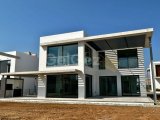 İskele, Long Beach, La İsla Villas sitesinde satılık 5+1 villa. Teslime Hazır