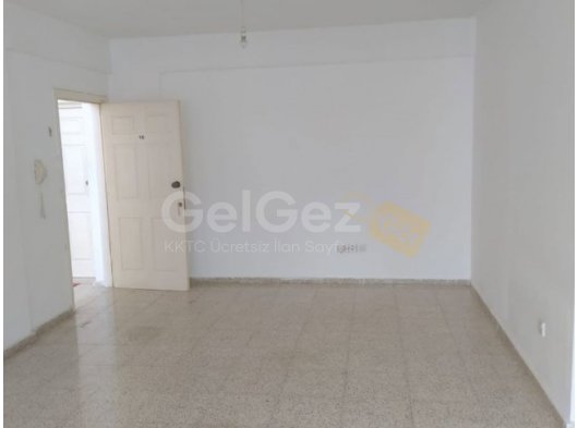 Haspolat Belediye Evlerinde 2+1 Eşyasız Daire Kiralık Aylık Kiralık (P)