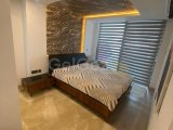 Girne'de Eşyalı 2+1 Daire, Özel Havuz ve Şehir Manzarası ile Satılık!