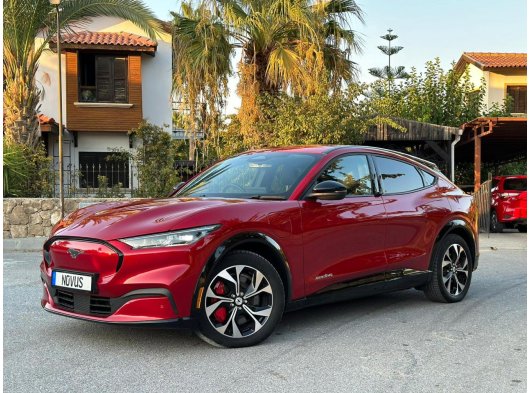 2022 Model Otomatik Ford Mustang Mach-E