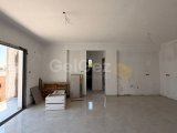 Magusa canakkale bölgesinde 2+1 eşyasız satılık daire 1 ay sonra teslim 85 m2 80.000 pound 3.katta 5 katlı asansörlü