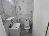 MAGUSA CANAKKALE BOLGESINDE MERKEZI KONUMDA SATILIK 67,5 M2 SENDELI DUKKAN 125,000 £ WC + MUTFAK