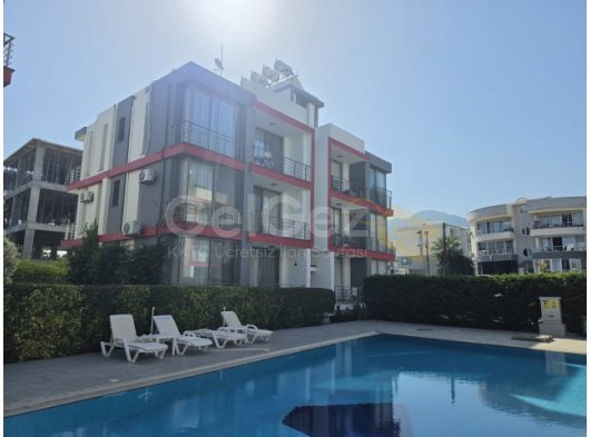 ALSANCAK'TA, ATAKARA SÜPERMARKET YANINDA, ÇOK İYİ KONUMDA, 80 (METREKARE), ORTAK HAVUZLU,BAKIMLI SİTE İÇERİSİNDE, DAĞ VE DENİZ MANZARALI, 2+1, FUL EŞYALI, Ç