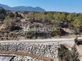 Kıbrıs Girne Esentepe'de Muhteşem Deniz Manzaralı 1488 m² Arsa