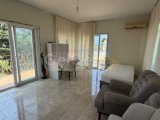 Karşıyaka Girne Kiralık Havuzlu Villa