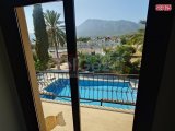 Doğa Manzaralı Havuzlu Şık Villa