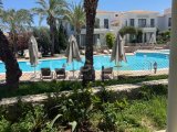 Kıbrıs Town Houses’ta Havuza Direkt Çıkışlı Bahçe Katı 2+1 Lüks Daire | Girne Alsancak