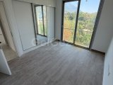 LAPTA’DA LÜKS 2+1 | HAVUZLU SİTE | DAĞ & DENİZ MANZARASI GENİŞ BALKON