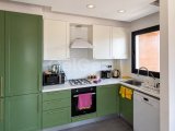 Girne Merkez'de Şehir ve Doğa Manzaralı 2+1 Ful Eşyalı Daire