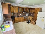 Nezih Bir Mahallede Kiralık ve Eşyalı 3 Yatak Odalı Zemin Kat Ev