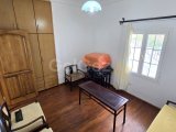 Nezih Bir Mahallede Kiralık ve Eşyalı 3 Yatak Odalı Zemin Kat Ev