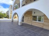 Nezih Bir Mahallede Kiralık ve Eşyalı 3 Yatak Odalı Zemin Kat Ev