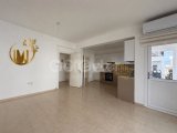 GİRNE ALSANCAK’TA NEZİH BİR SİTE İÇERİSİNDE 3+1 SATILIK DAİRE