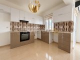 GİRNE ALSANCAK’TA NEZİH BİR SİTE İÇERİSİNDE 3+1 SATILIK DAİRE