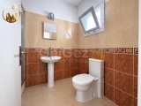 GİRNE ALSANCAK’TA NEZİH BİR SİTE İÇERİSİNDE 3+1 SATILIK DAİRE