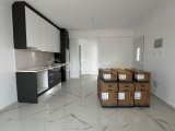 Royal sun elite, Özel Yan Merdiven, kat 1, kdv ve trafo ve eşya dahil. 69000 pound