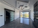 LEFKOŞA YENİKENT’te 4+1 TÜRK TAPULU VİLLA