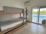 Deniz Manzaralı Havuzlu Villa, Karşıyaka