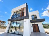 Gazimağusa Gülseren Bölgesi Glabsideste, denize 1 dk yürüme mesafesinde, yeni bitmiş satılık villa