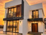 Gazimağusa Gülseren Bölgesi Glabsideste, denize 1 dk yürüme mesafesinde, yeni bitmiş satılık villa