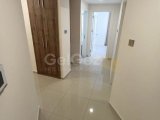 GİRNE MERKEZ’DE SİTE İÇERİSİNDE SATILIK 2+1 DAİRE