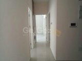 GİRNE MERKEZ’DE SİTE İÇERİSİNDE SATILIK 2+1 DAİRE