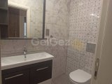 GİRNE MERKEZ’DE SİTE İÇERİSİNDE SATILIK 2+1 DAİRE