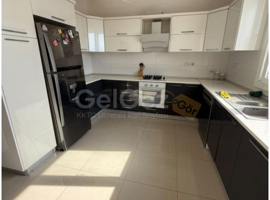 Gazimağusa Çanakkale Mahallesinde 3+1 ful eşyalı kiralık daire