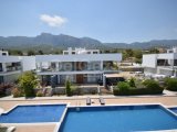 Girne Alsancak'ta Milli Parka Yakın Konumda Greenpark Sitesinde Ortak Havuzlu Özel Teraslı 2+1 Kiralık Daire (6 aylık peşin ödemeli)