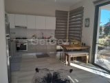 Alsancak'ta Kıbrıs Town House'da Site İçinde Geniş Bahçeli Kiralık 2+1 Daire (Aylık Ödemeli)