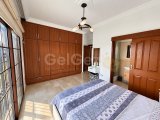 TEK YETKİ Alsancak Merit Otellere Yürüme Mesafesinda Müstakil Havuzlu 3+1 Villa