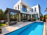 Girne Alsancak Müstakil Havuzlu Satılık 3+2 Full Eşyalı Villa