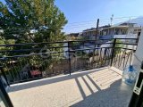 Karaoğlanoğlu Belediyesi, Girne'de Geniş Giriş Verandası Olan Güzel 4 Odalı Daire