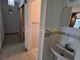 Karaoğlanoğlu Belediyesi, Girne'de Geniş Giriş Verandası Olan Güzel 4 Odalı Daire