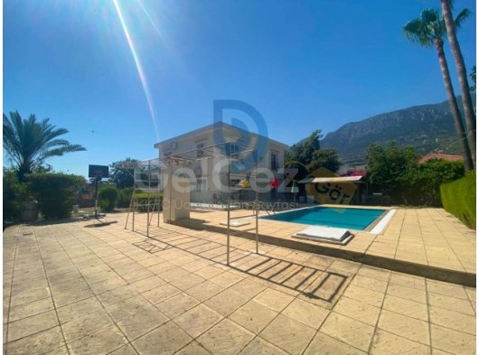 Girne Lapta Satılık Masrafsız Özel Havuzlu Villa