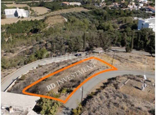 Kıbrıs Lefke Merkezinde Muhteşem Manzaralı 1020 m² Arsa