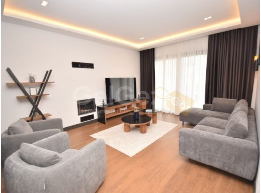 Girne Alsancak'ta Milli Park Yakını Sıfır Eşyalı Sıfır Villa 4+1 Kiralık Bahçeli (Aylık Ödemeli)