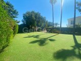 Girne Lapta Satılık Masrafsız Özel Havuzlu Villa