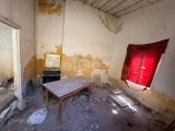 GAZİMAĞUSA SURİÇİNDE SATILIK MÜSTAKİL EV