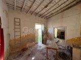 GAZİMAĞUSA SURİÇİNDE SATILIK MÜSTAKİL EV